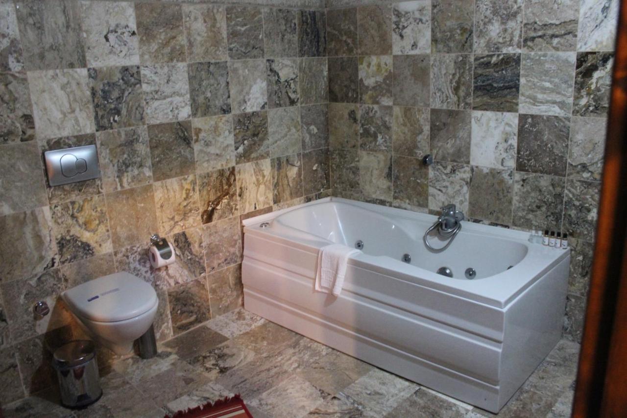 Dilek Tepesi Cave Hotel Ayvali Екстер'єр фото